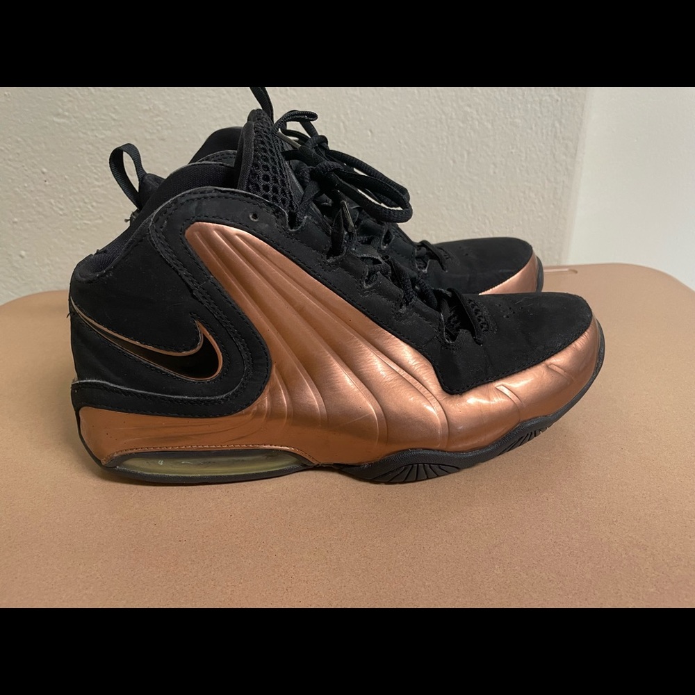 NIKE AIR MAX MEN SZ 9